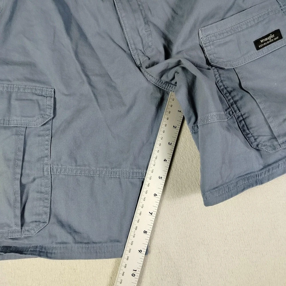 Wrangler Cargo Shorts Mens 33 Blue Relaxed Fit Stretch Hiking Utility Pockets